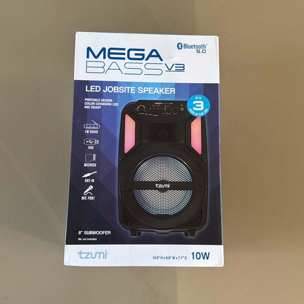 Bluetooth Speaker 
BRAND NEW‼️